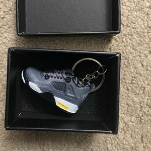 Jordan 4 keychain with box